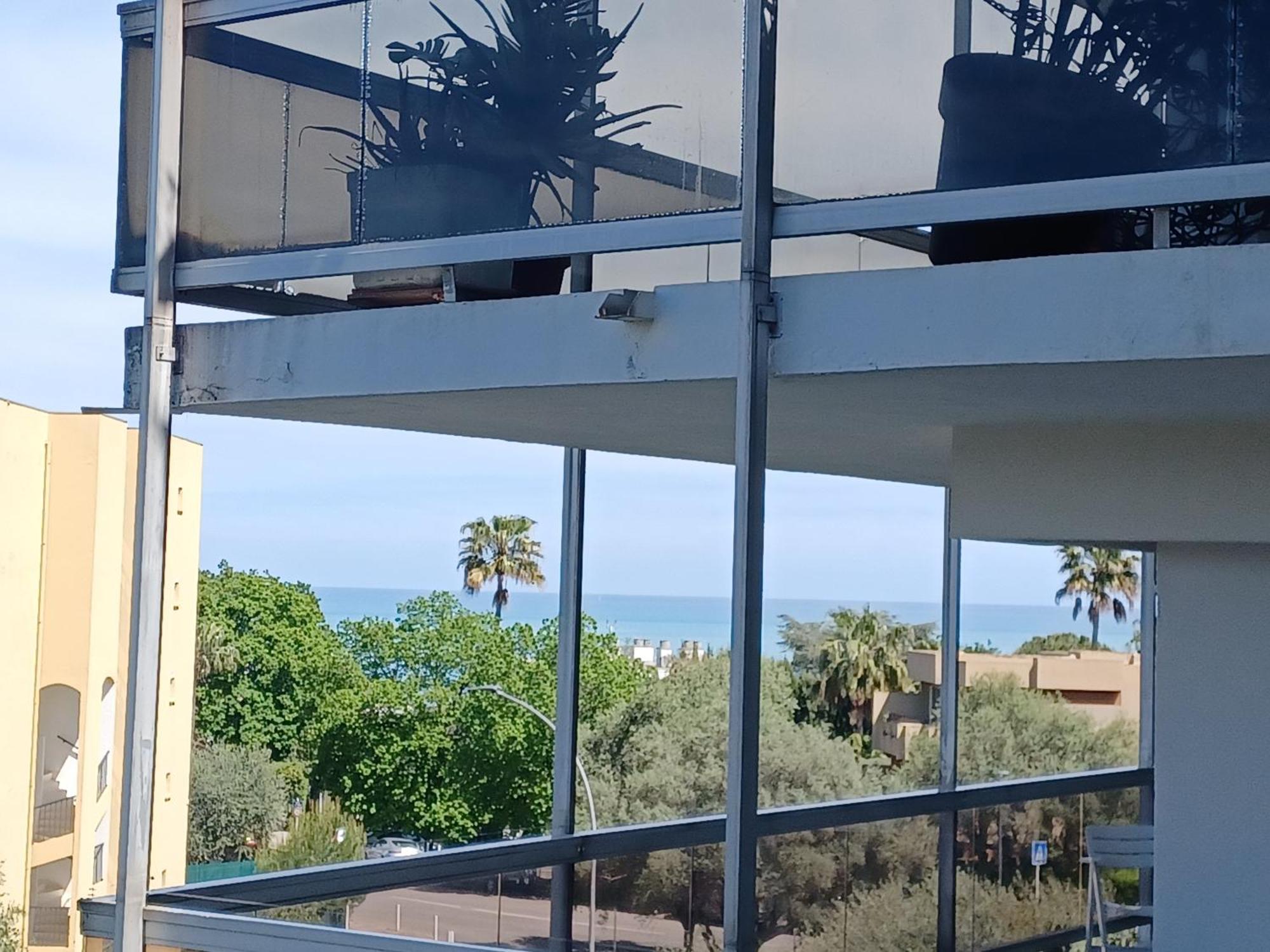 Juan Les Pins Tanit Studio Climatise Vue Sur Mer Piscine Antibes Exterior photo