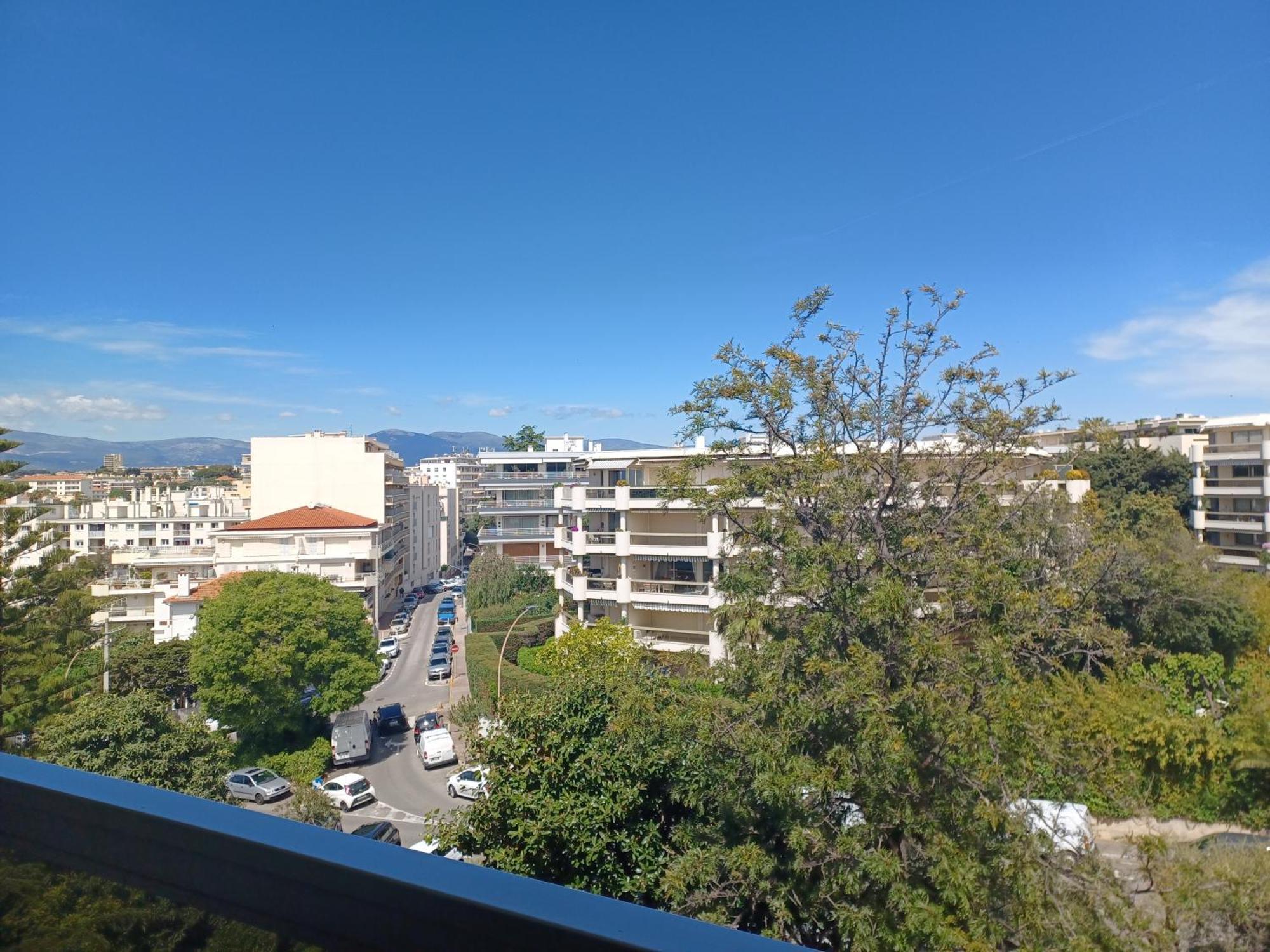 Juan Les Pins Tanit Studio Climatise Vue Sur Mer Piscine Antibes Exterior photo