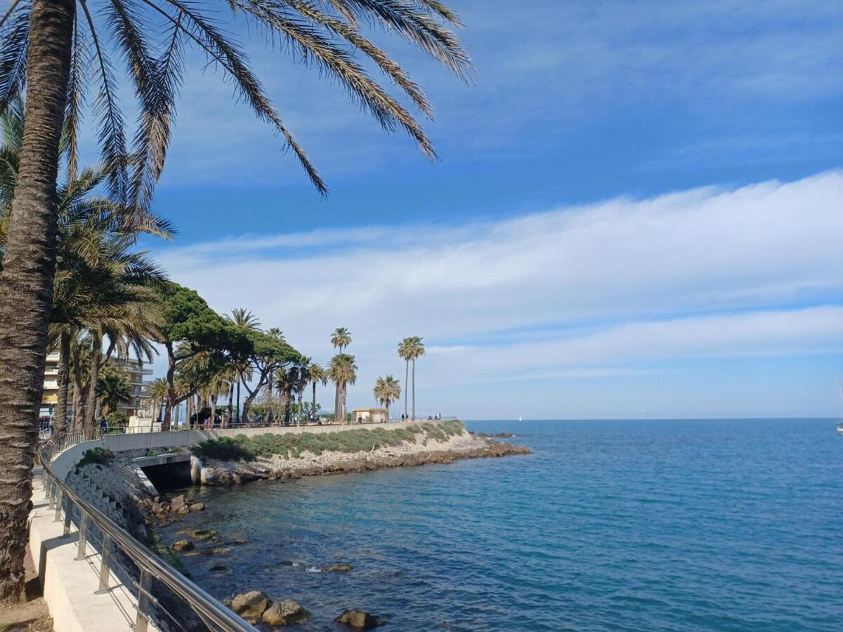Juan Les Pins Tanit Studio Climatise Vue Sur Mer Piscine Antibes Exterior photo